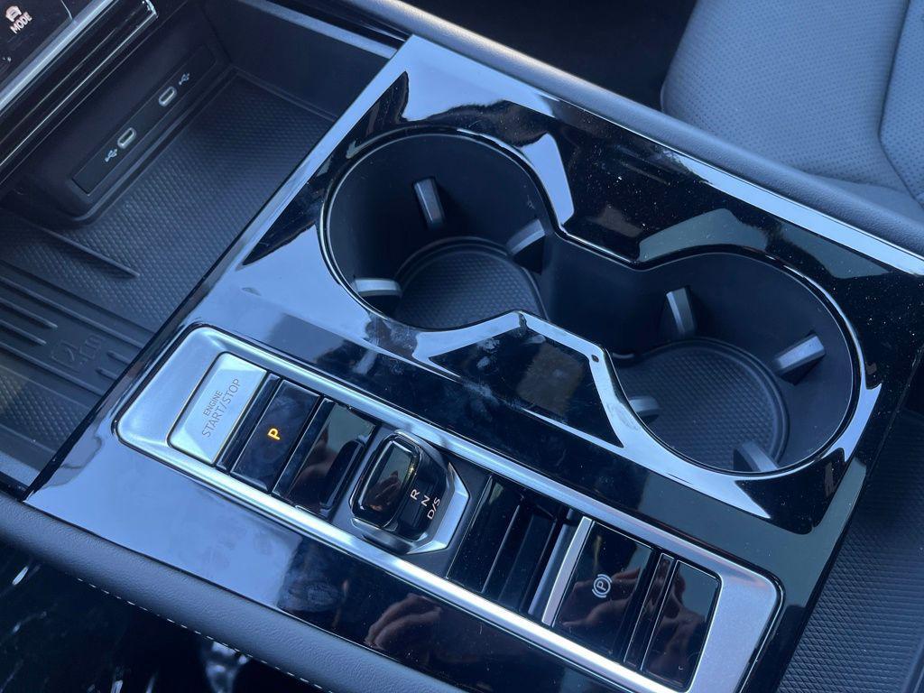 new 2026 Volkswagen Atlas Cross Sport car, priced at $44,101