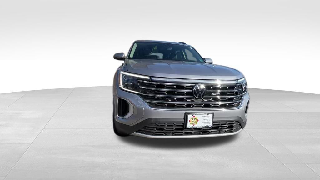 new 2026 Volkswagen Atlas car, priced at $37,141
