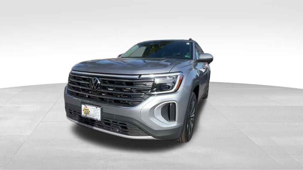 new 2026 Volkswagen Atlas car, priced at $37,141
