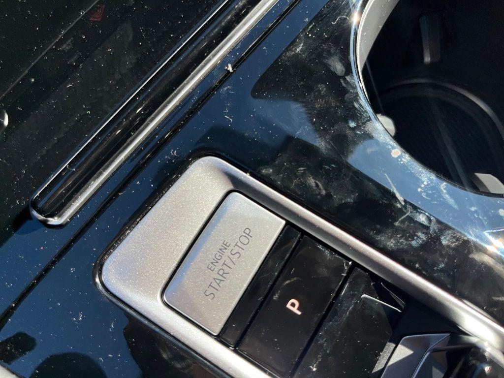 new 2026 Volkswagen Atlas car, priced at $46,677