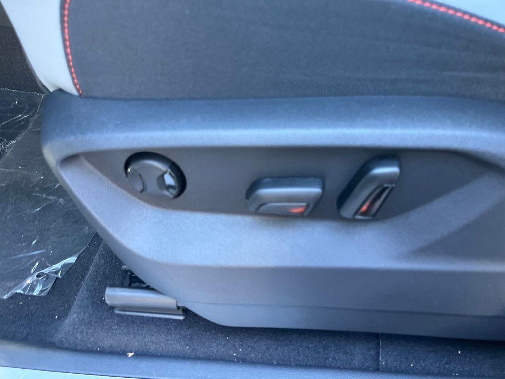 new 2026 Volkswagen Atlas car, priced at $46,677