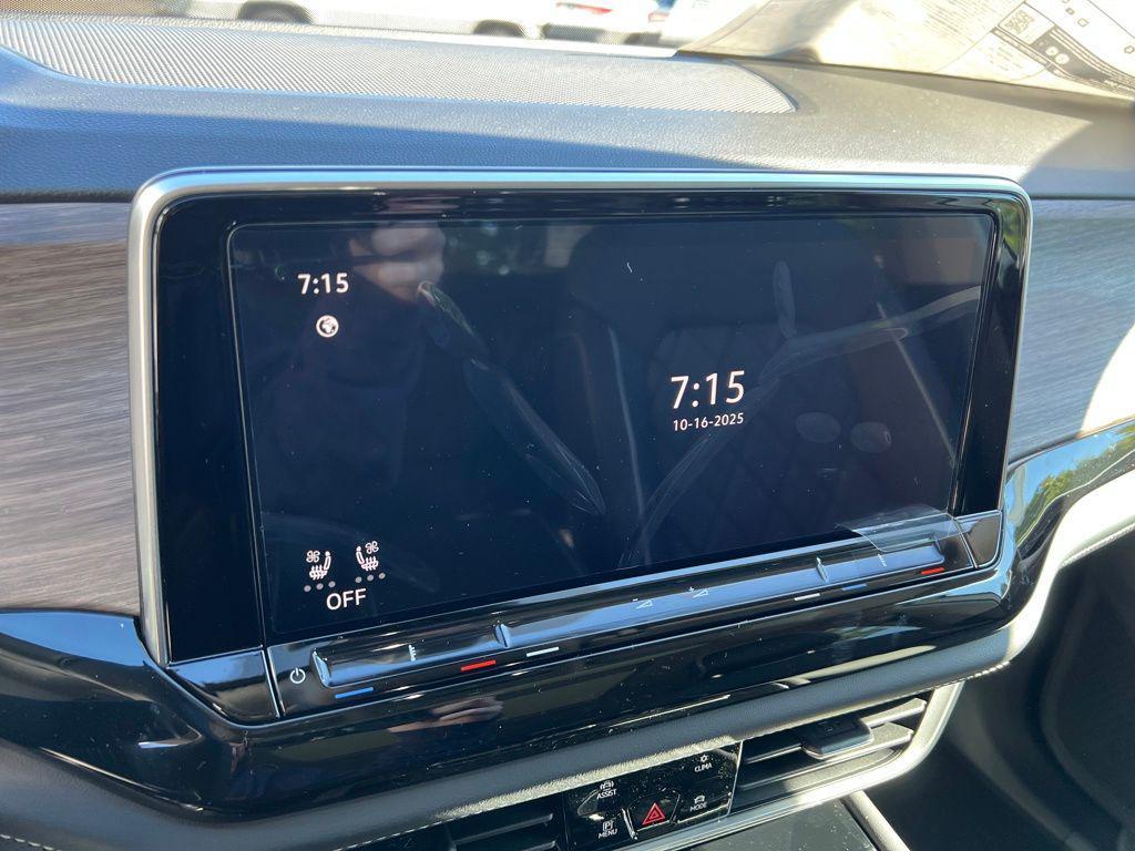 new 2026 Volkswagen Atlas car, priced at $52,108