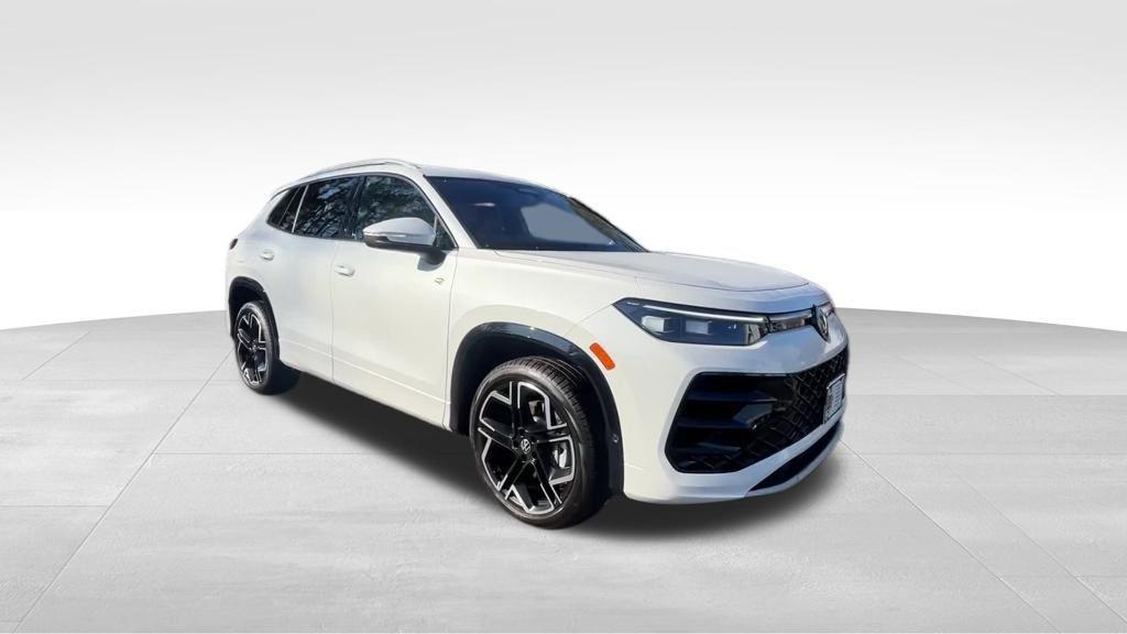 new 2026 Volkswagen Tiguan car, priced at $45,327