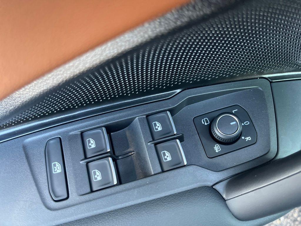 new 2026 Volkswagen Tiguan car, priced at $45,327