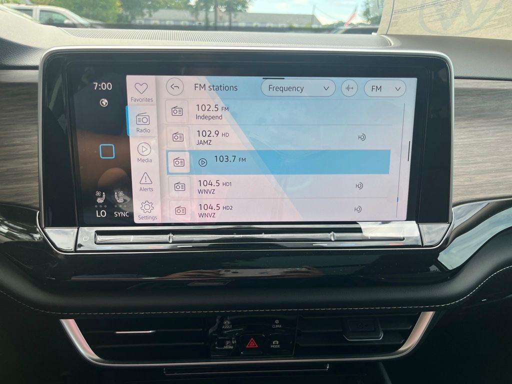 new 2026 Volkswagen Atlas car, priced at $52,089