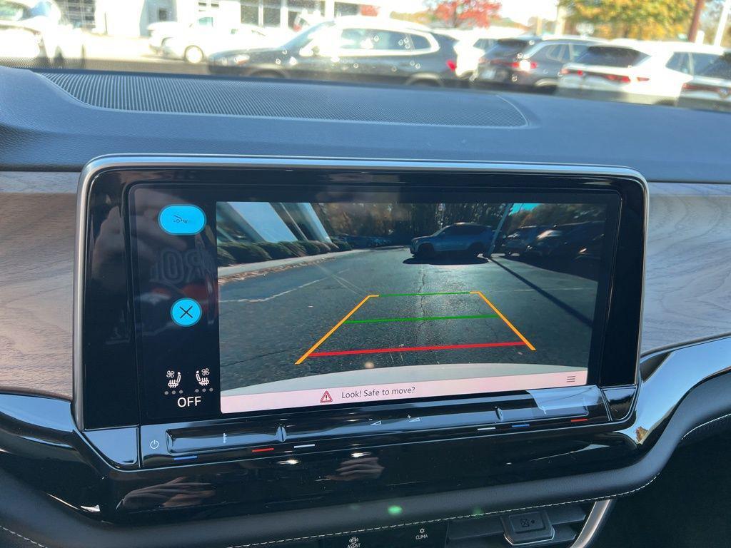 new 2026 Volkswagen Atlas car, priced at $39,365