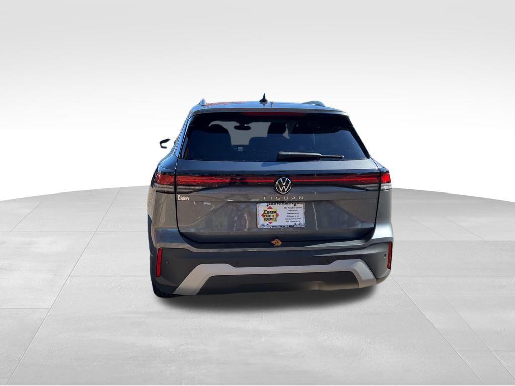 new 2026 Volkswagen Tiguan car, priced at $30,537