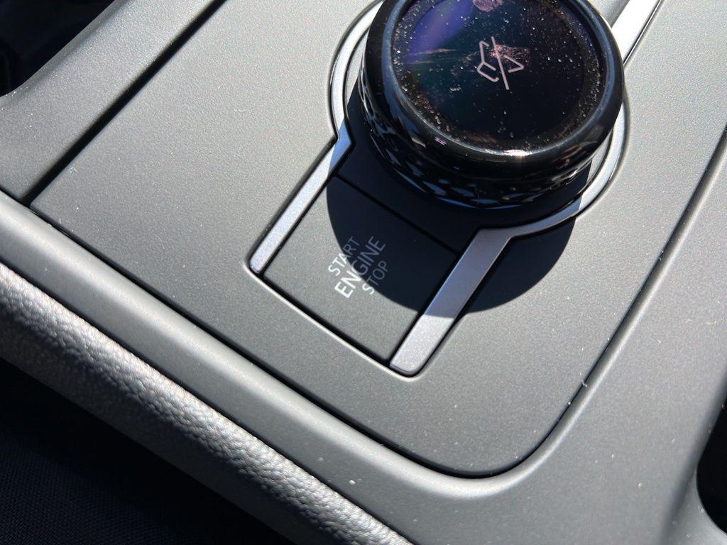 new 2026 Volkswagen Tiguan car, priced at $30,537