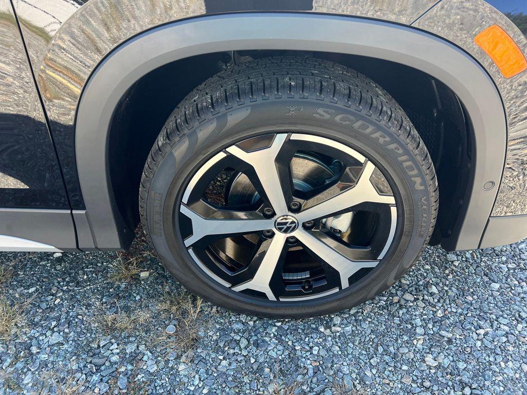 new 2025 Volkswagen Tiguan car, priced at $30,363