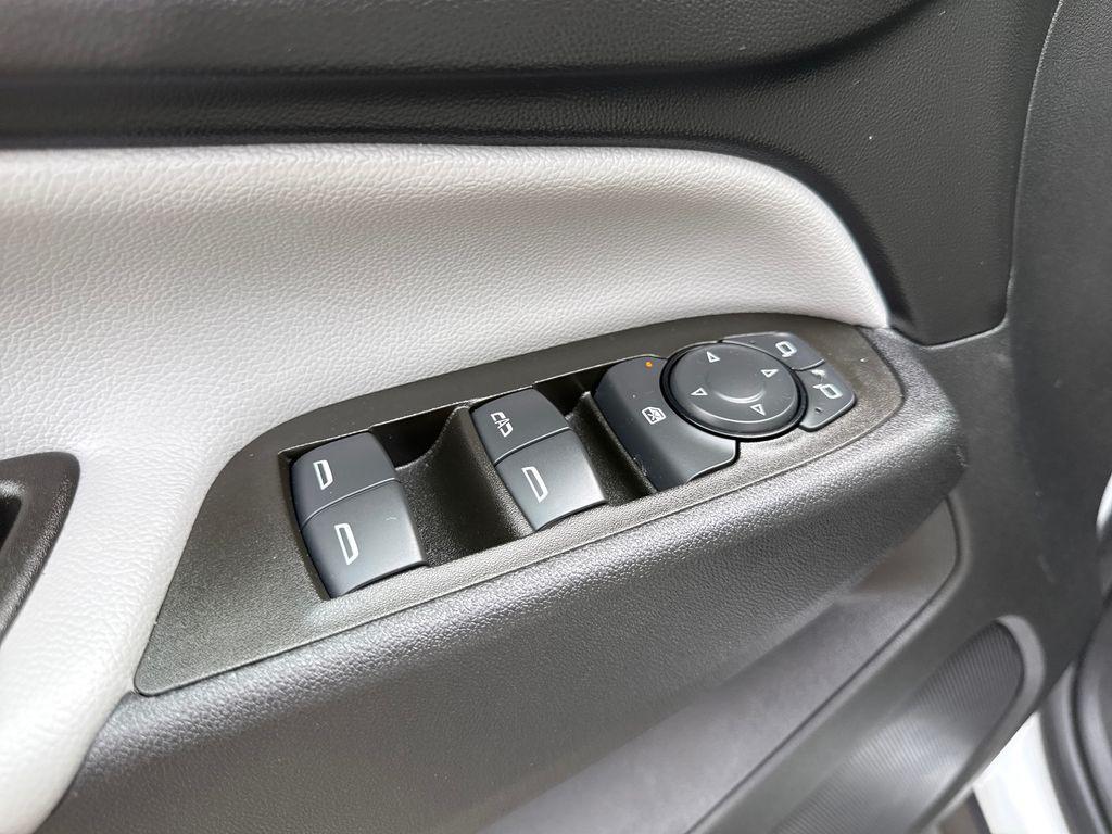 used 2023 Chevrolet Equinox car, priced at $20,500