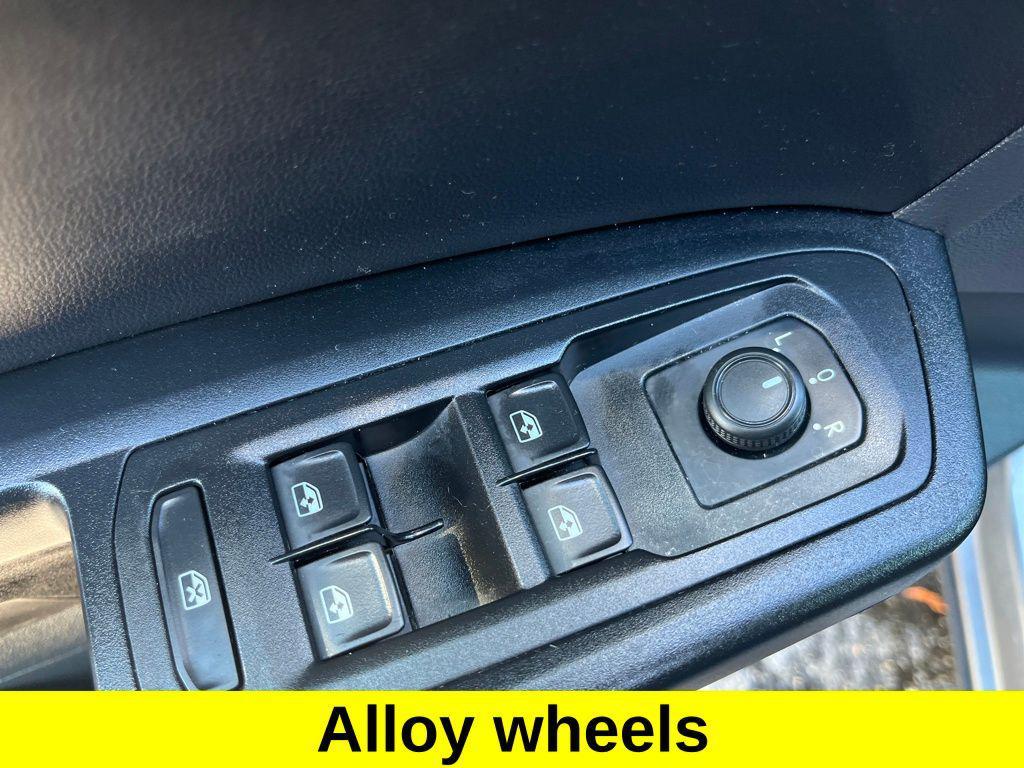 used 2020 Volkswagen Atlas Cross Sport car, priced at $19,970