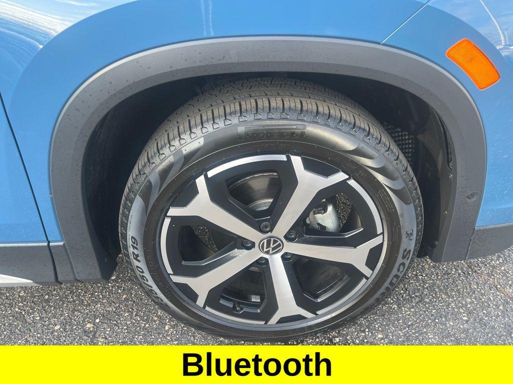 used 2025 Volkswagen Tiguan car, priced at $30,500