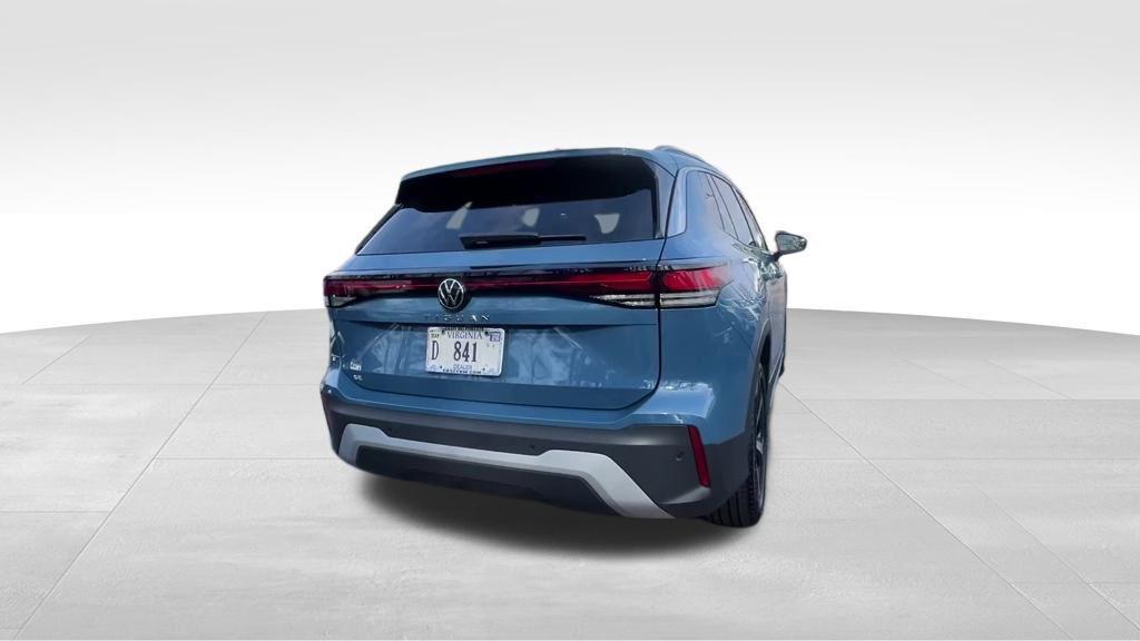 used 2025 Volkswagen Tiguan car, priced at $30,500