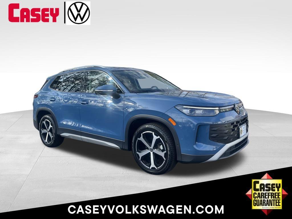 used 2025 Volkswagen Tiguan car, priced at $30,500
