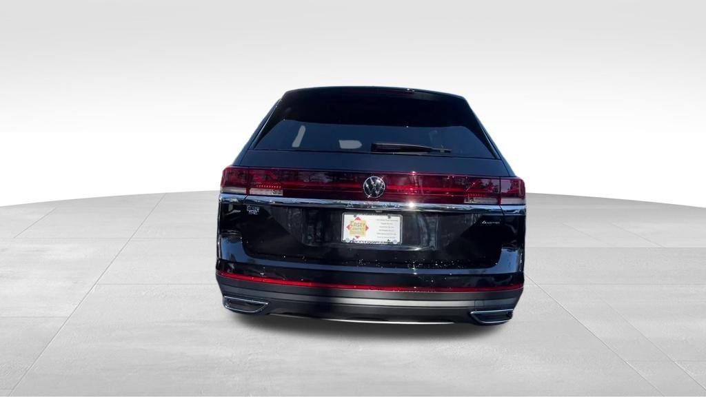 new 2026 Volkswagen Atlas car, priced at $38,928