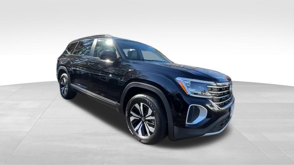 new 2026 Volkswagen Atlas car, priced at $38,928