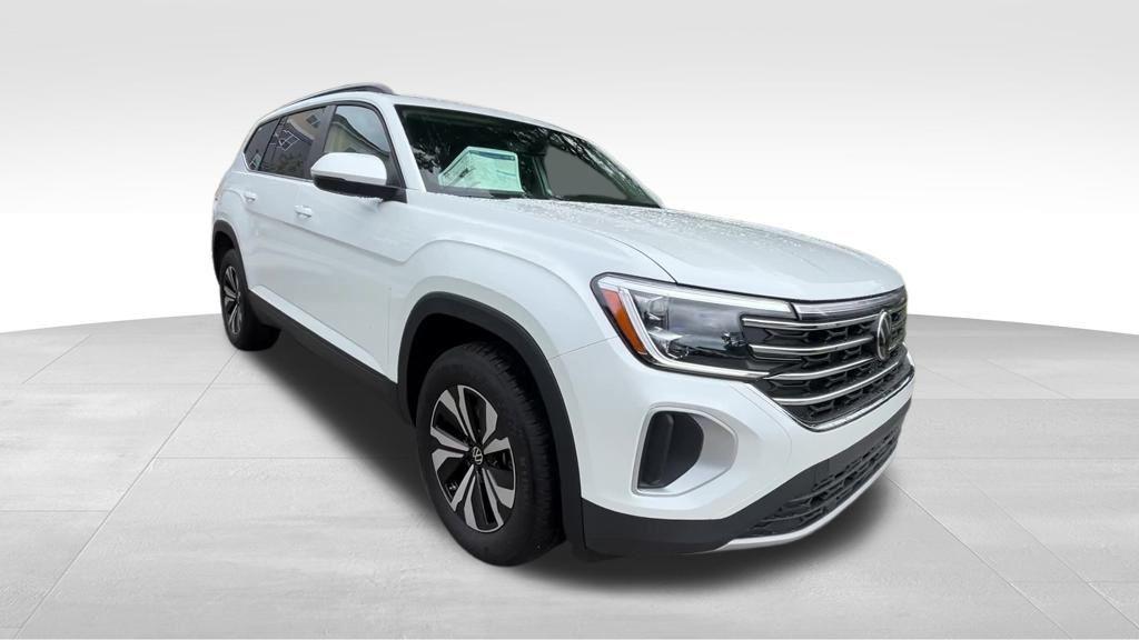 new 2026 Volkswagen Atlas car, priced at $39,365