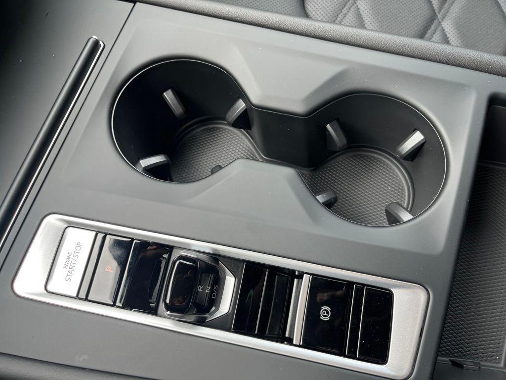 new 2026 Volkswagen Atlas car, priced at $39,365