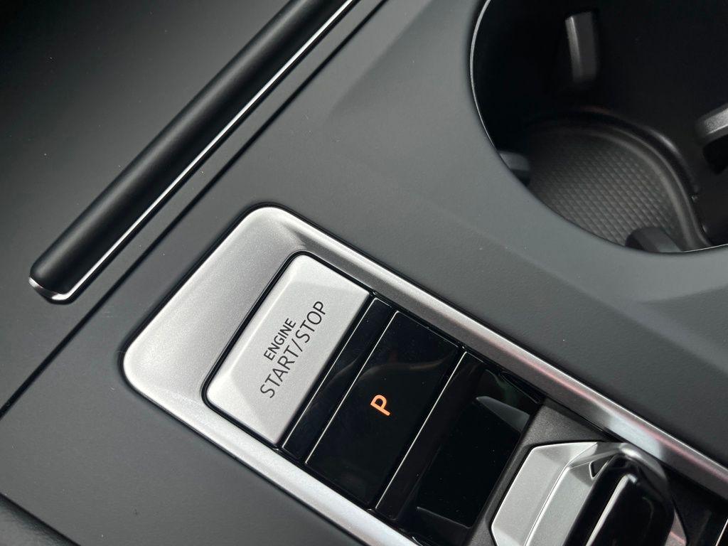 new 2026 Volkswagen Atlas car, priced at $39,365