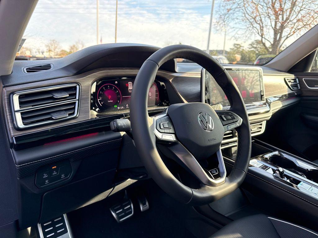 new 2026 Volkswagen Atlas car, priced at $53,124