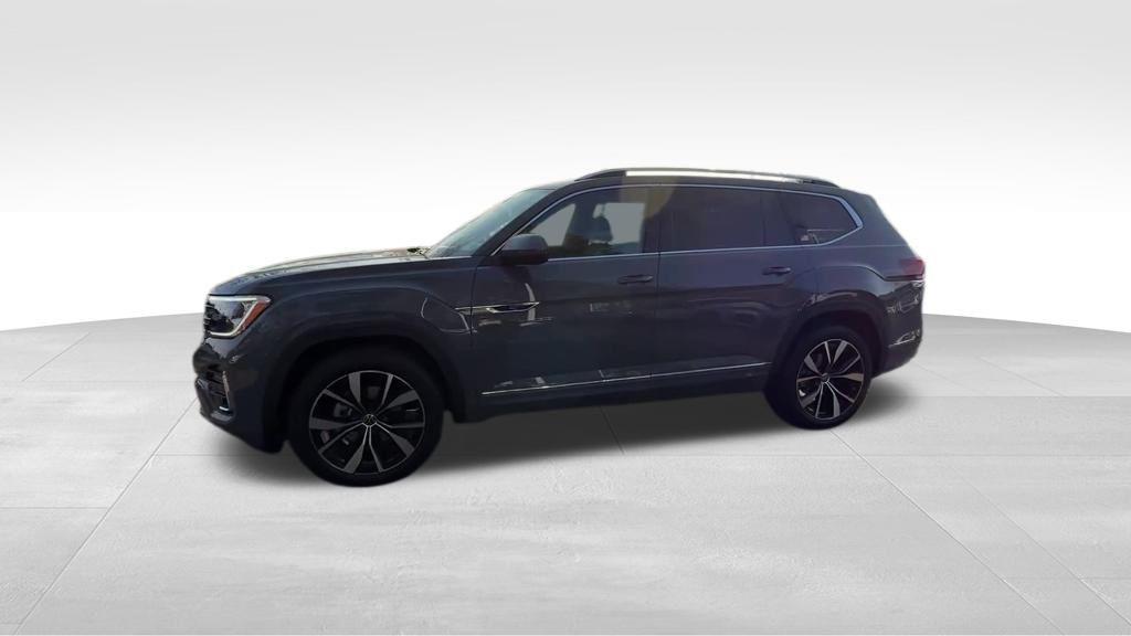 new 2026 Volkswagen Atlas car, priced at $53,124