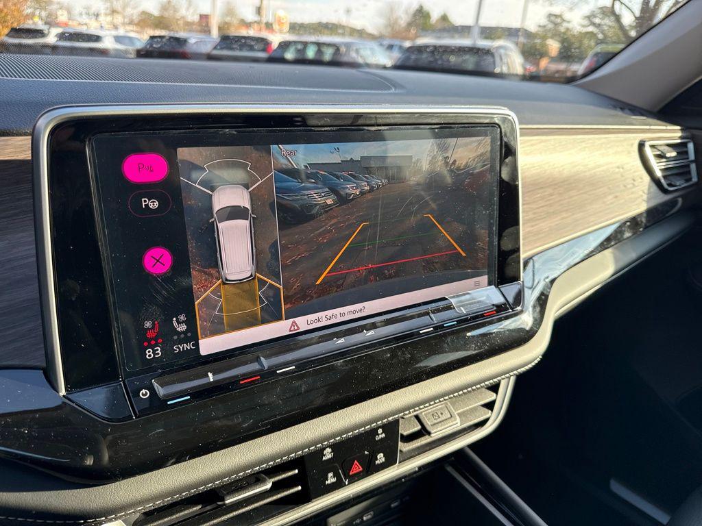 new 2026 Volkswagen Atlas car, priced at $53,124