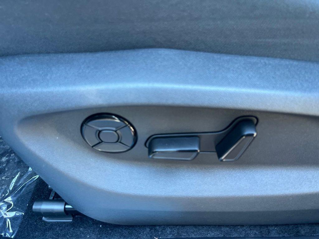 new 2026 Volkswagen Tiguan car, priced at $34,691