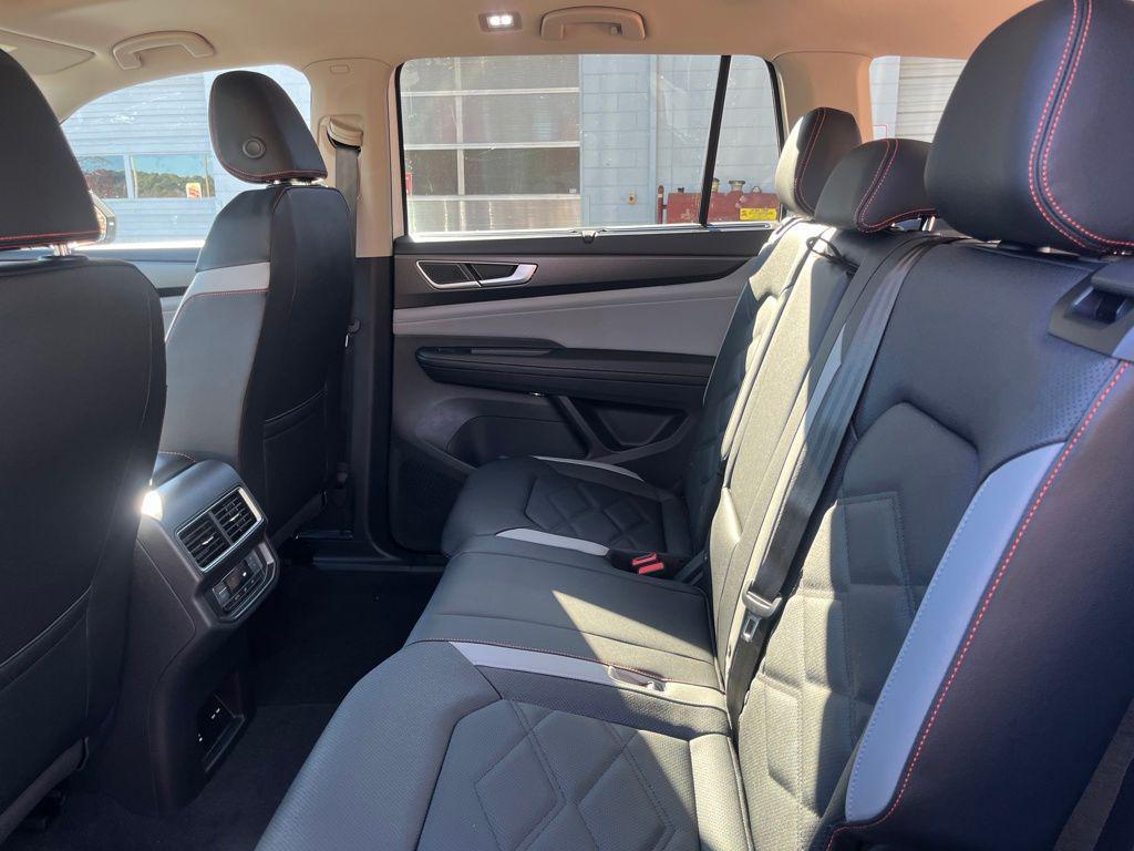 new 2026 Volkswagen Atlas car, priced at $46,079