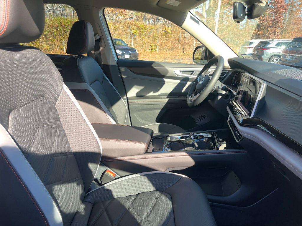 new 2026 Volkswagen Atlas car, priced at $46,079