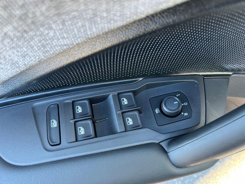 new 2026 Volkswagen Tiguan car, priced at $31,990