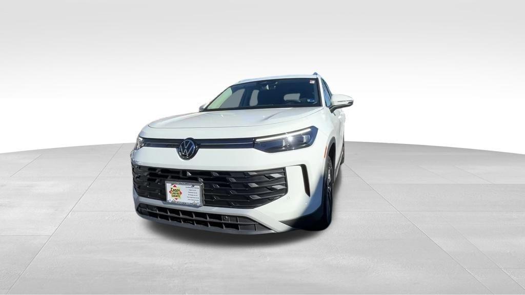 new 2026 Volkswagen Tiguan car, priced at $31,990