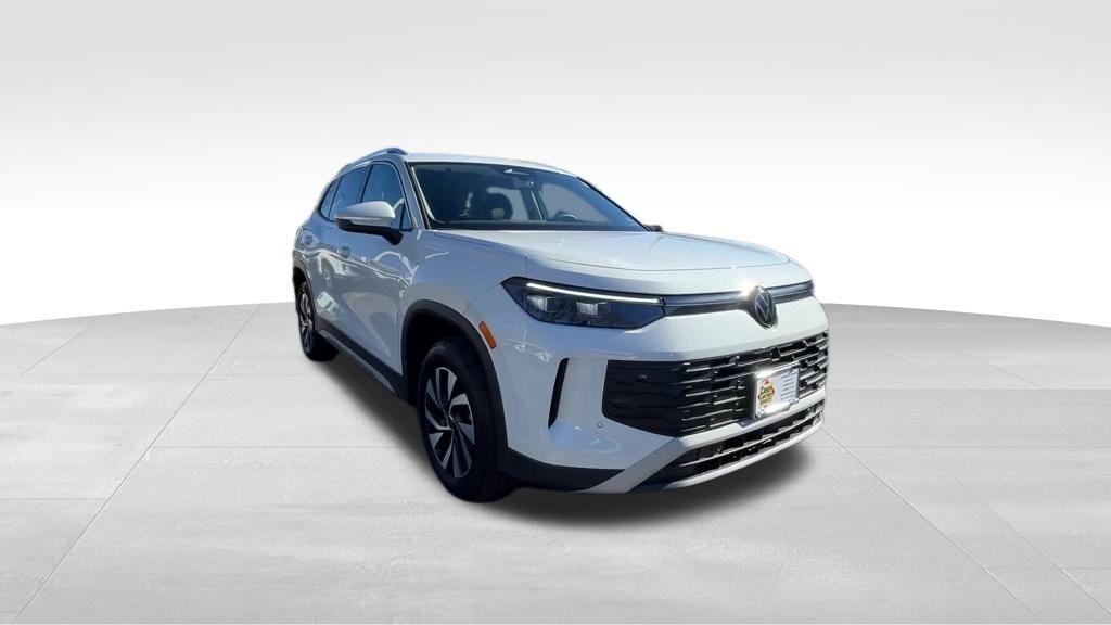 new 2026 Volkswagen Tiguan car, priced at $31,990