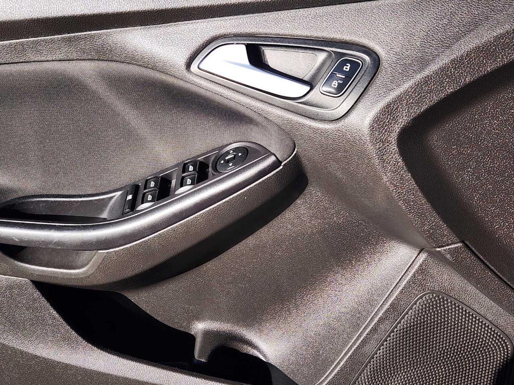 used 2016 Ford Focus car, priced at $6,987
