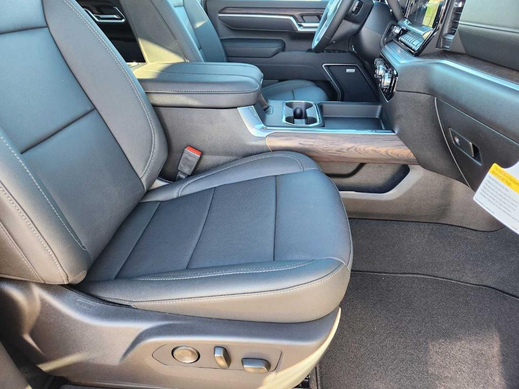 new 2026 GMC Sierra 3500 car, priced at $85,620