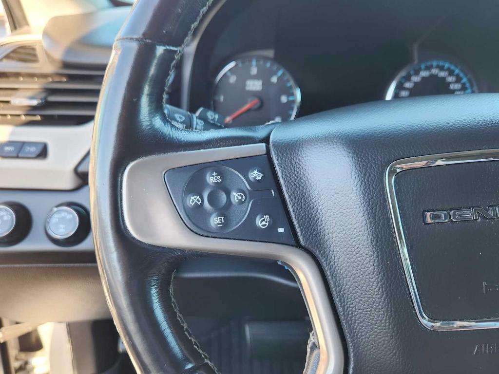 used 2019 GMC Yukon XL car, priced at $24,292