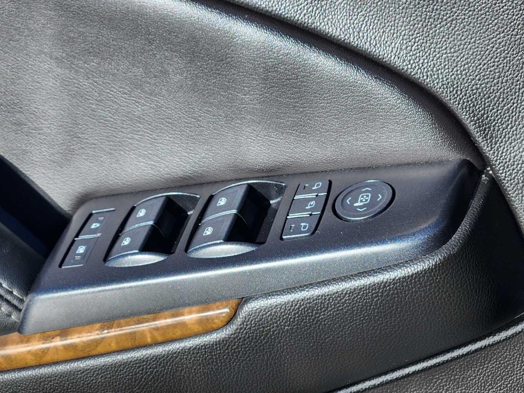 used 2019 GMC Yukon XL car, priced at $24,292