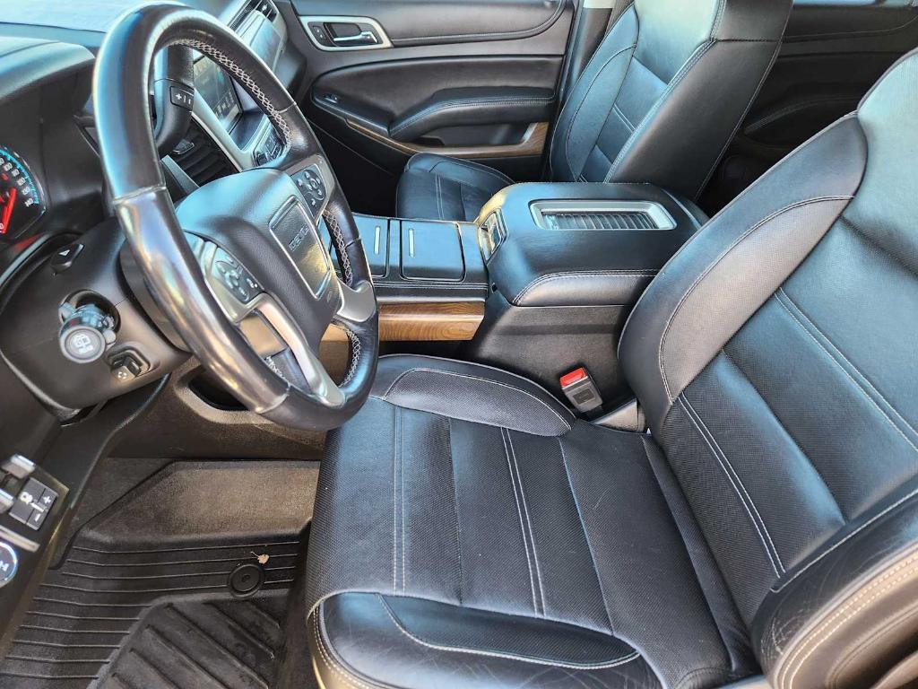 used 2019 GMC Yukon XL car, priced at $24,292