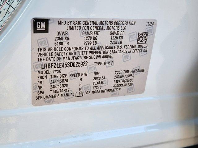 new 2025 Buick Envision car, priced at $40,395