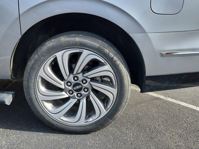 used 2022 Lincoln Navigator car, priced at $44,597