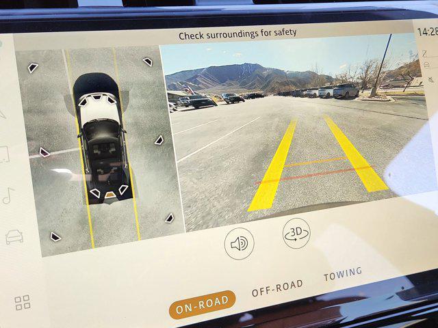 new 2026 Land Rover Discovery car, priced at $78,866