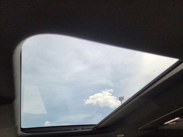 new 2026 Land Rover Discovery car, priced at $80,461