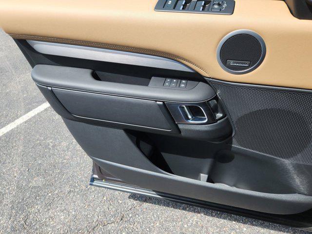 new 2026 Land Rover Discovery car, priced at $89,541