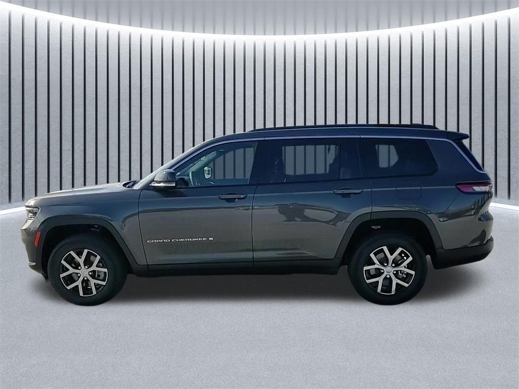 new 2025 Jeep Grand Cherokee L car, priced at $42,399