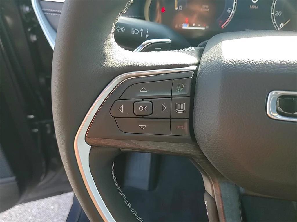 new 2025 Jeep Grand Cherokee L car, priced at $42,399