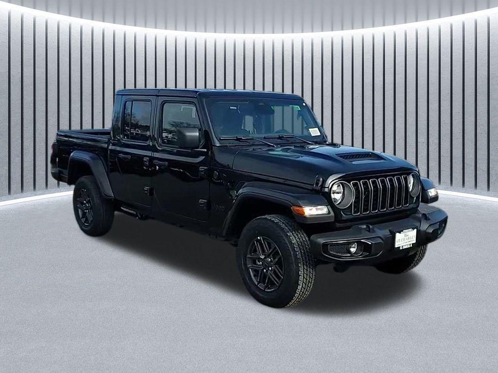 new 2026 Jeep Gladiator car, priced at $43,308
