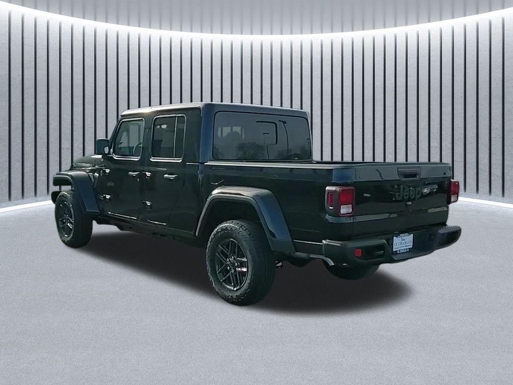 new 2026 Jeep Gladiator car, priced at $43,308
