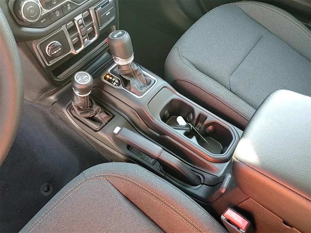 new 2026 Jeep Wrangler car, priced at $41,135