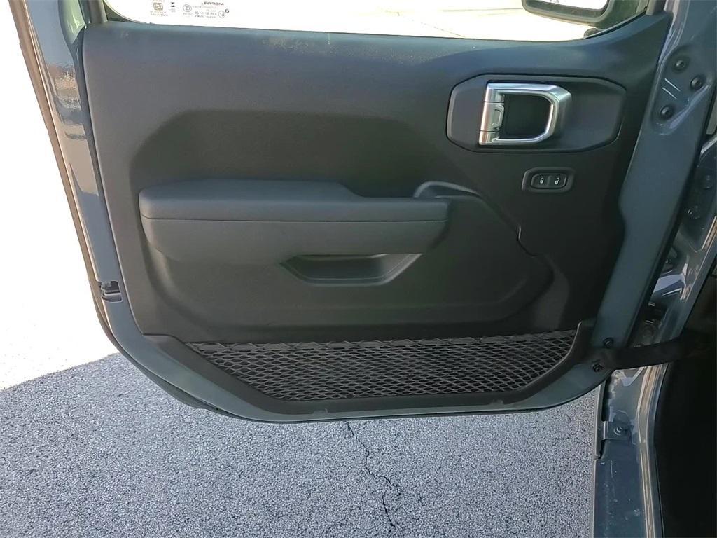 new 2026 Jeep Wrangler car, priced at $41,135