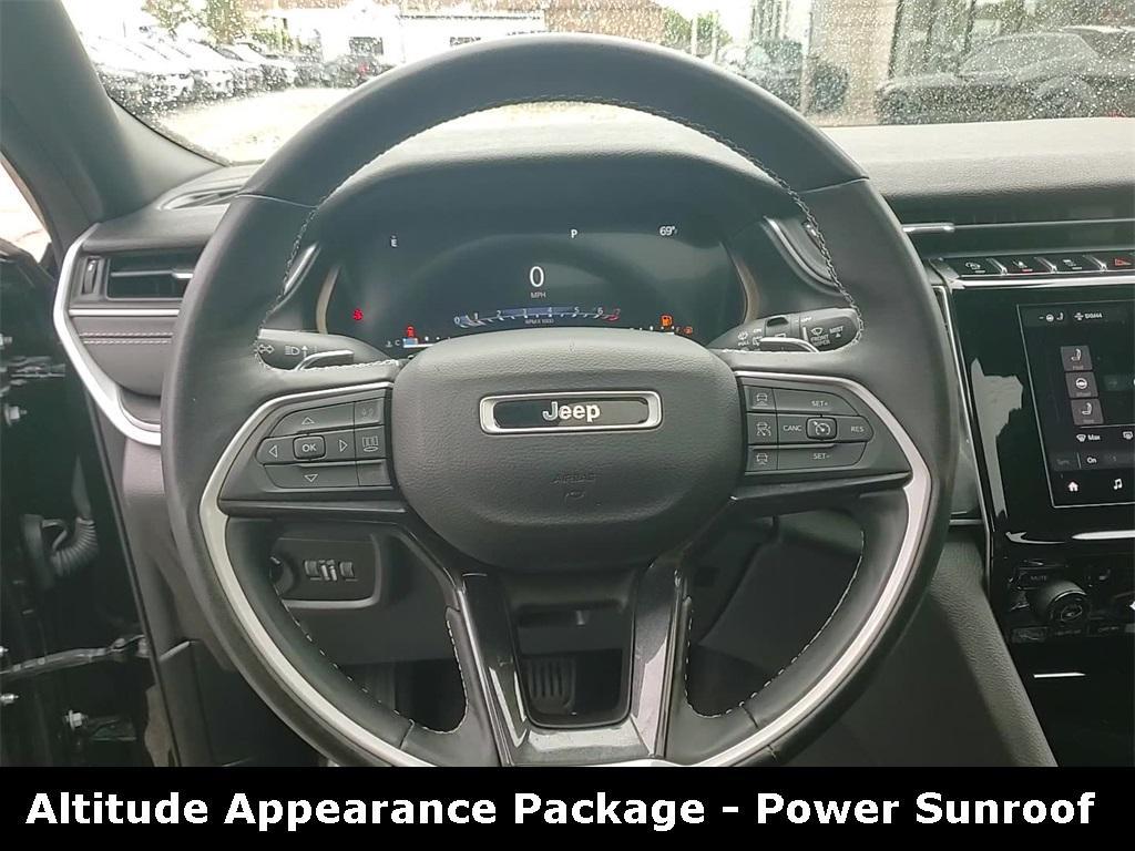 used 2022 Jeep Grand Cherokee car, priced at $29,988