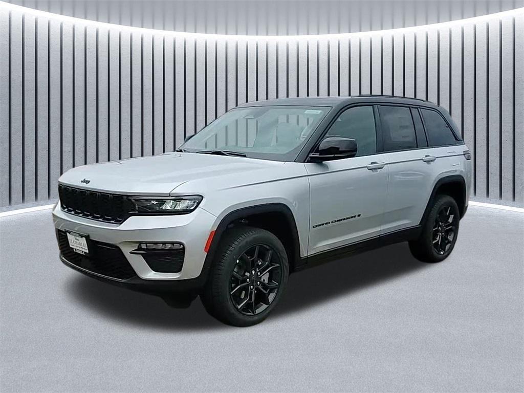 new 2025 Jeep Grand Cherokee car, priced at $46,112